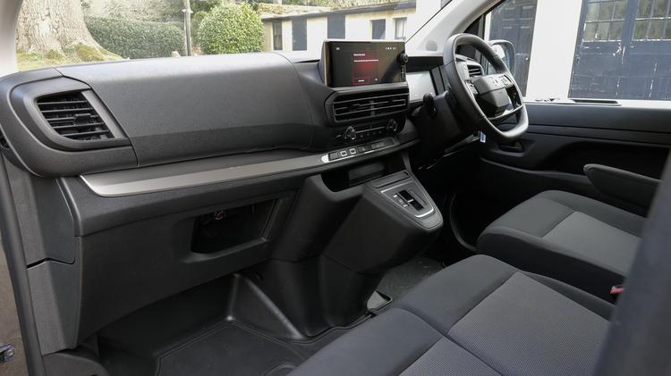 2.2 Turbo D 150 Prime H1 Van Auto